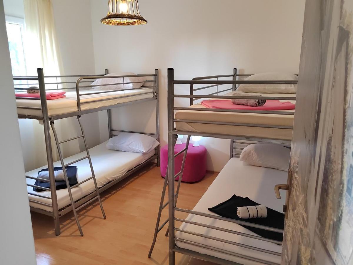 Hostel Rasema Trogir Luaran gambar