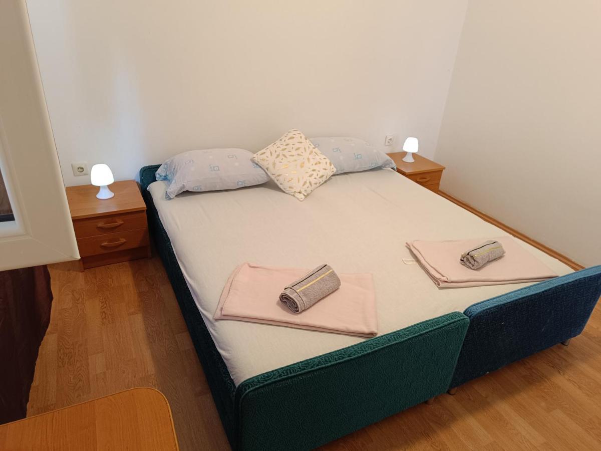 Hostel Rasema Trogir Luaran gambar