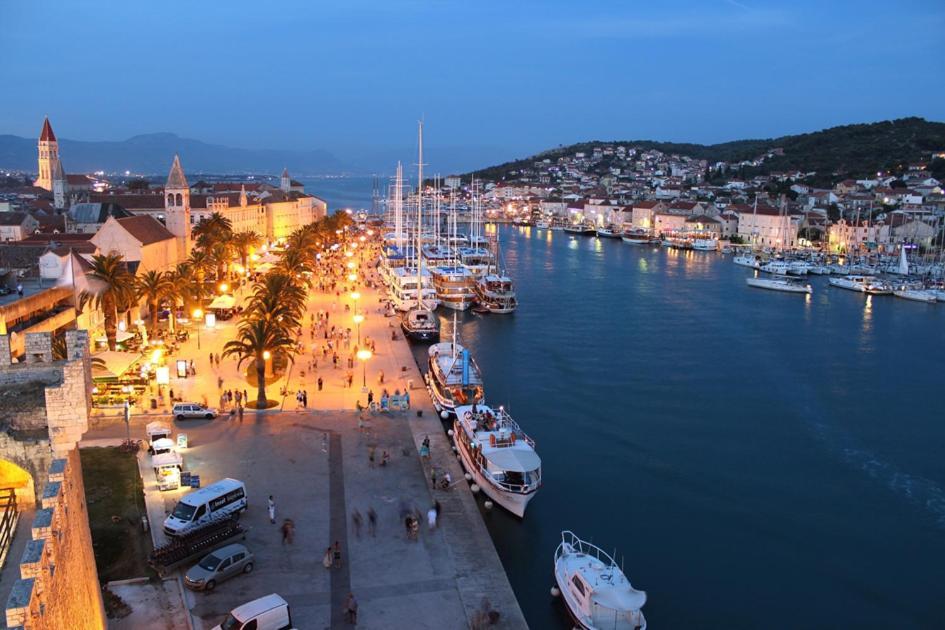 Hostel Rasema Trogir Luaran gambar